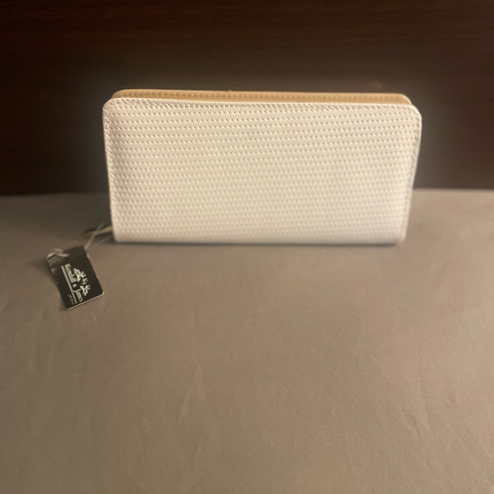 REHAB Kendall & James White Textured Wallet